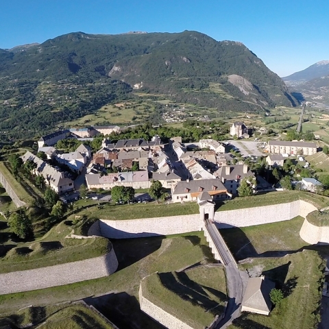 Mont-Dauphin, place forte Vauban vu du ciel